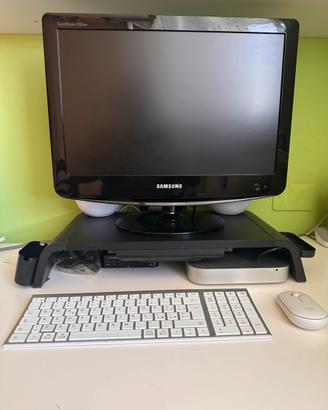 Computer MAC Mini + Monitor