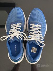 scarpe sportive da donna quasi nuove