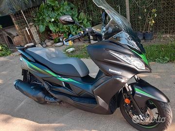 Kawasaki J300 - 2020