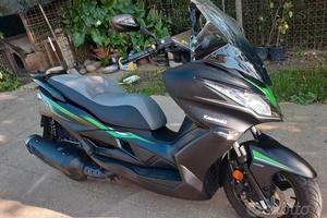 Kawasaki J300 - 2020