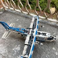LEGO Technic 42025 - Aereo da carico