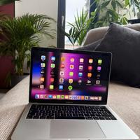 Apple MacBook Pro, 2017 Intel Core i5 (13-pollici)