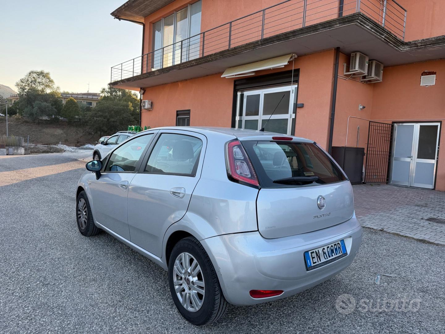 Fiat Punto 2012 photo 5