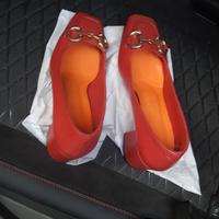 Scarpe donna mai indossate n. 37