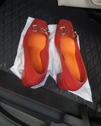 Scarpe donna mai indossate n. 37