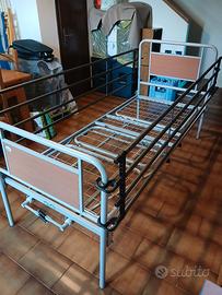 Letto ospedaliero manuale + materasso 