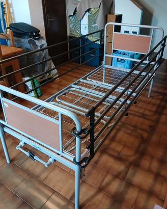 Letto ospedaliero manuale + materasso 