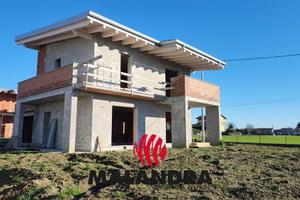 Villa di 164 m² con 4 locali e box auto doppio a O