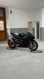 Aprilia RSV4 R 2017
