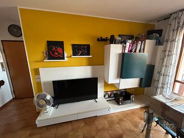 Parete attrezzata “presotto”