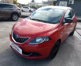 Lancia Ypsilon 1.0 FireFly 5 porte S&S Hybrid Silv