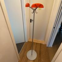 Porta abiti Kartell, modello Alta Tensione, rosso