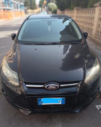 Ford Focus 1.6 Benz/gpl