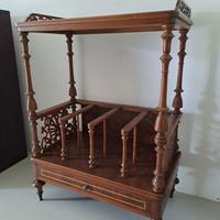 Tavolino porta bottiglie in legno