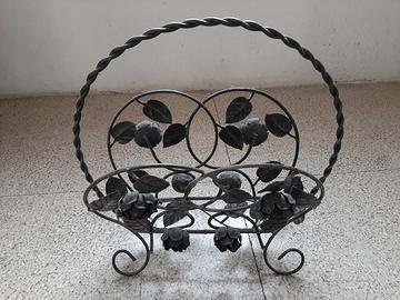 Portariviste vintage in ferro battuto 