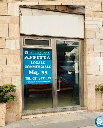 Negozio C/1 Via Petrarca 1 Luce Mq 35
