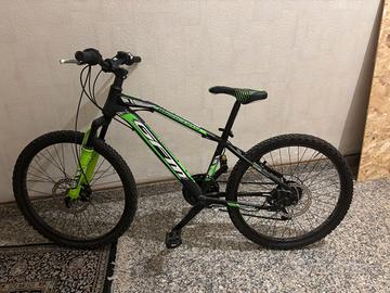 Bicicletta Mountain Bike