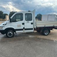 Iveco Daily 35C17 doppia cabina ribaltabile