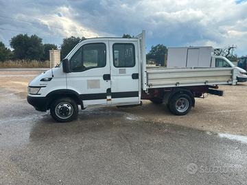 Iveco Daily 35C17 doppia cabina ribaltabile