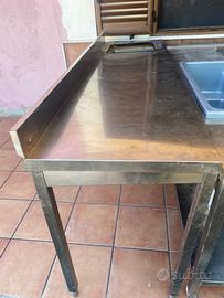 bancone acciaio con foro per lavandino