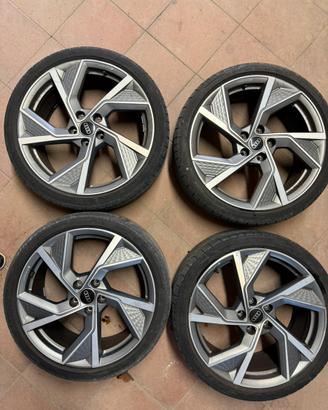 Cerchi Originali Audi Sport 19” Design 5 Razze a Y
