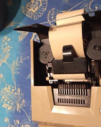 calcolatrice elettronica Olivetti multi summa 20