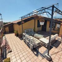 Mansarda/Loft trivani, arredata di tutto, con v