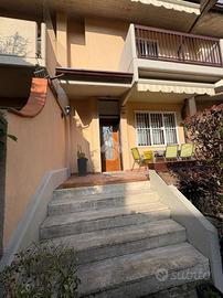 VILLA A SCHIERA A SORISOLE