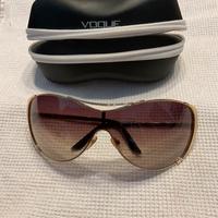 Occhiali da sole donna marca VOGUE