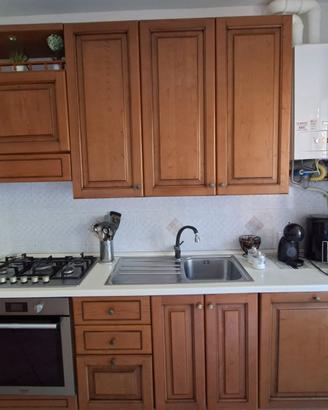 Cucina comprensiva elettrodomestici