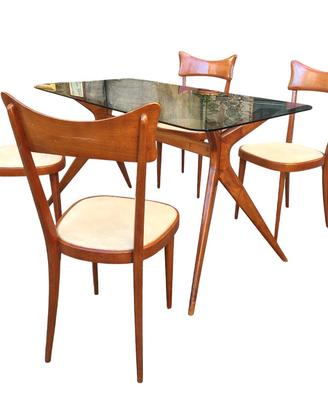 Tavolo di Modernariato anni 60 