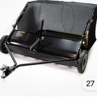 Raccoglitore foglie a traino