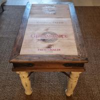 Tavolino etnico con inserti vintage