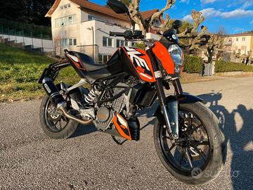 KTM Duke 125 2013