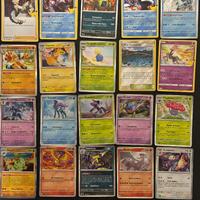 Lotto 100 carte Pokémon Holo e Reverse da varie es