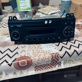 Stereo Mercedes