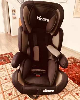 Sediolino auto primi mesi