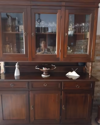 credenza