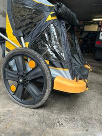 Rimorchio per bambini da agganciare alla bici