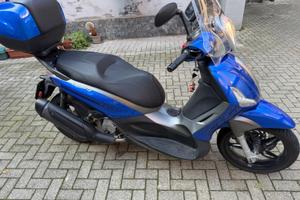 Piaggio Beverly 350 Sport Touring