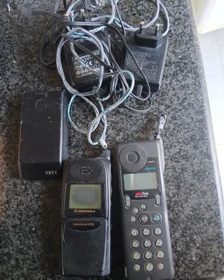 Due cellulari anni 90