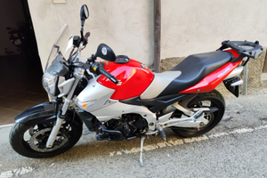 Suzuki GSR 600