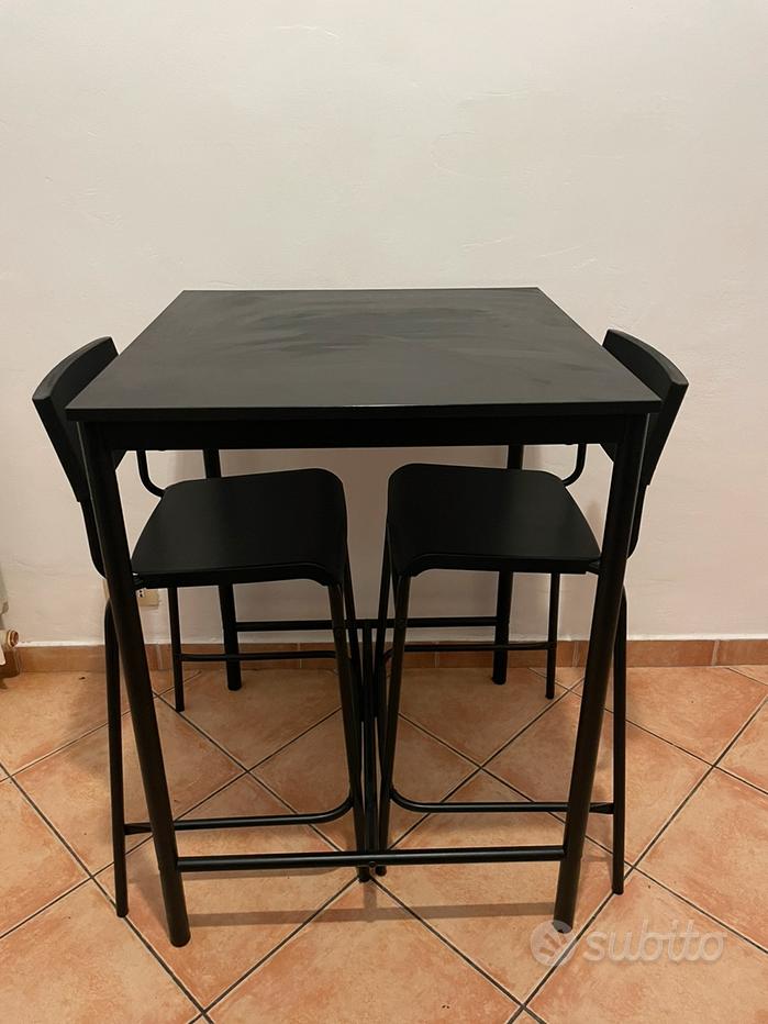 SANDSBERG / STIG tavolo e 2 sgabelli bar, nero/nero, 67x67 cm