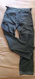 Pantaloni verdi oliva