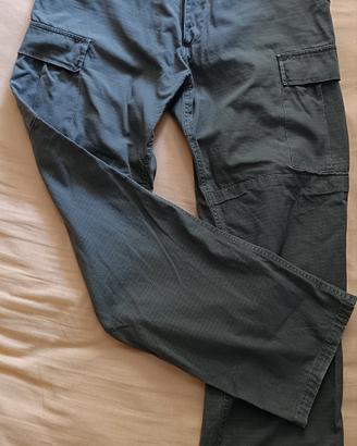 Pantaloni verdi oliva