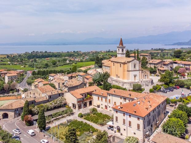 2 LOCALI A BARDOLINO