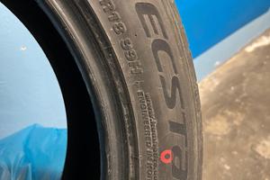 N.4 Gomme Estive Kumho 215/55 R18 99H