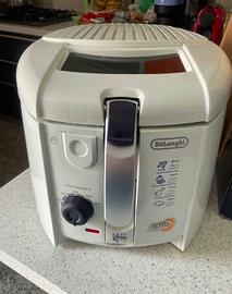 Friggitrice ad olio Delonghi