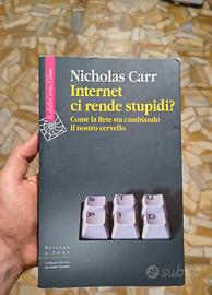 Internet ci rende stupidi? - Nicholas Carr