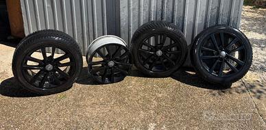 Cerchi originali Audi 17" con gomme invernali
